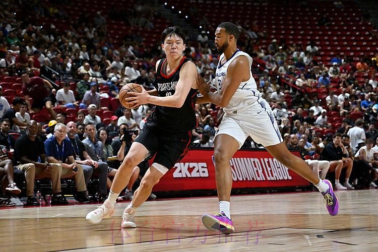 杨瀚森G联赛全场7中4得到19分5篮板，同时出现8失误4犯规